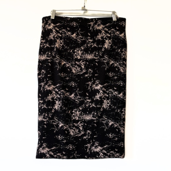 H&M Basics Black Marbled Print Skirt Size M - Picture 5 of 6